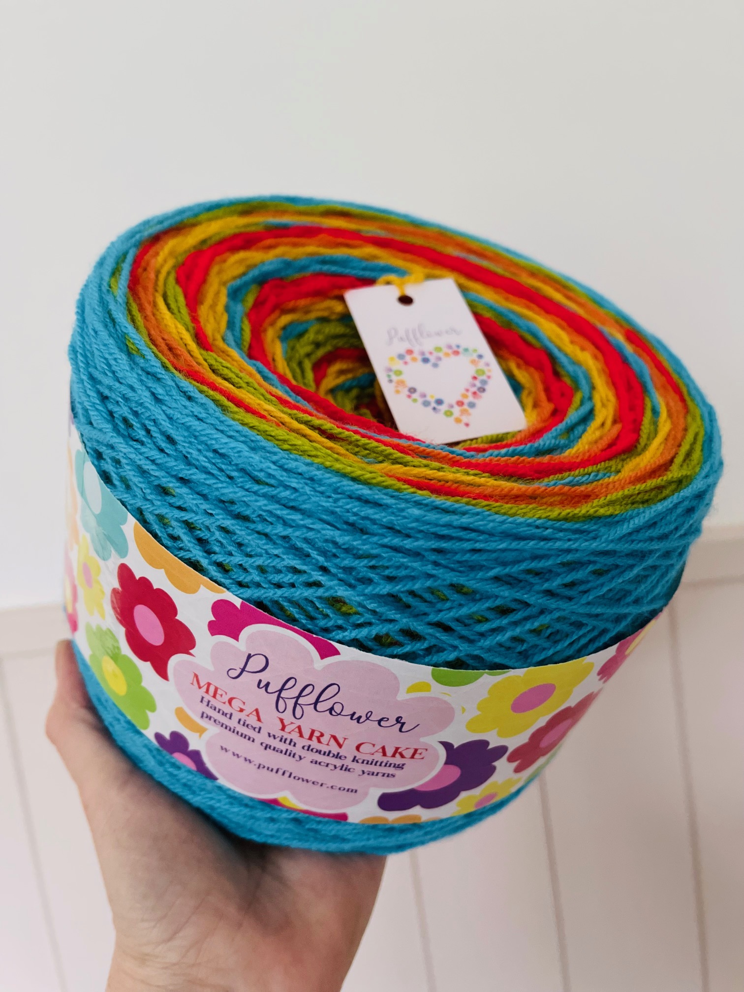 MEGA YARN CAKE ~ Vintage Rainbow ~ double knitting 1500 meters | Pufflower